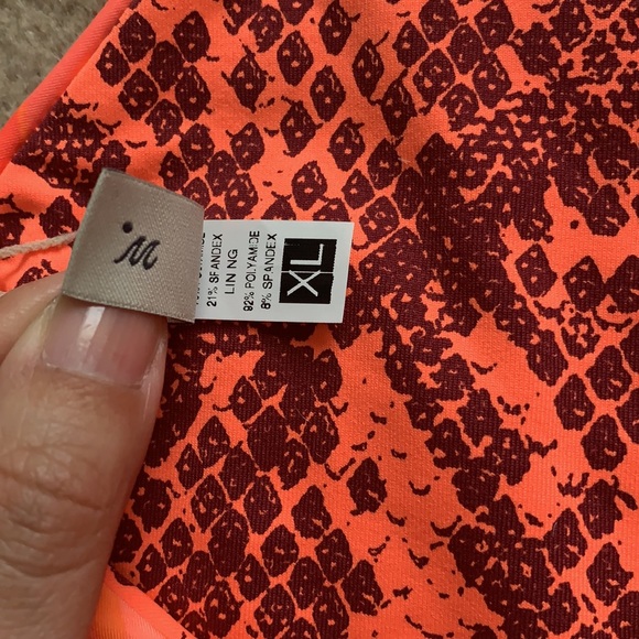 Maaji Swirl Tulip Bikini Top XL - Picture 3 of 9